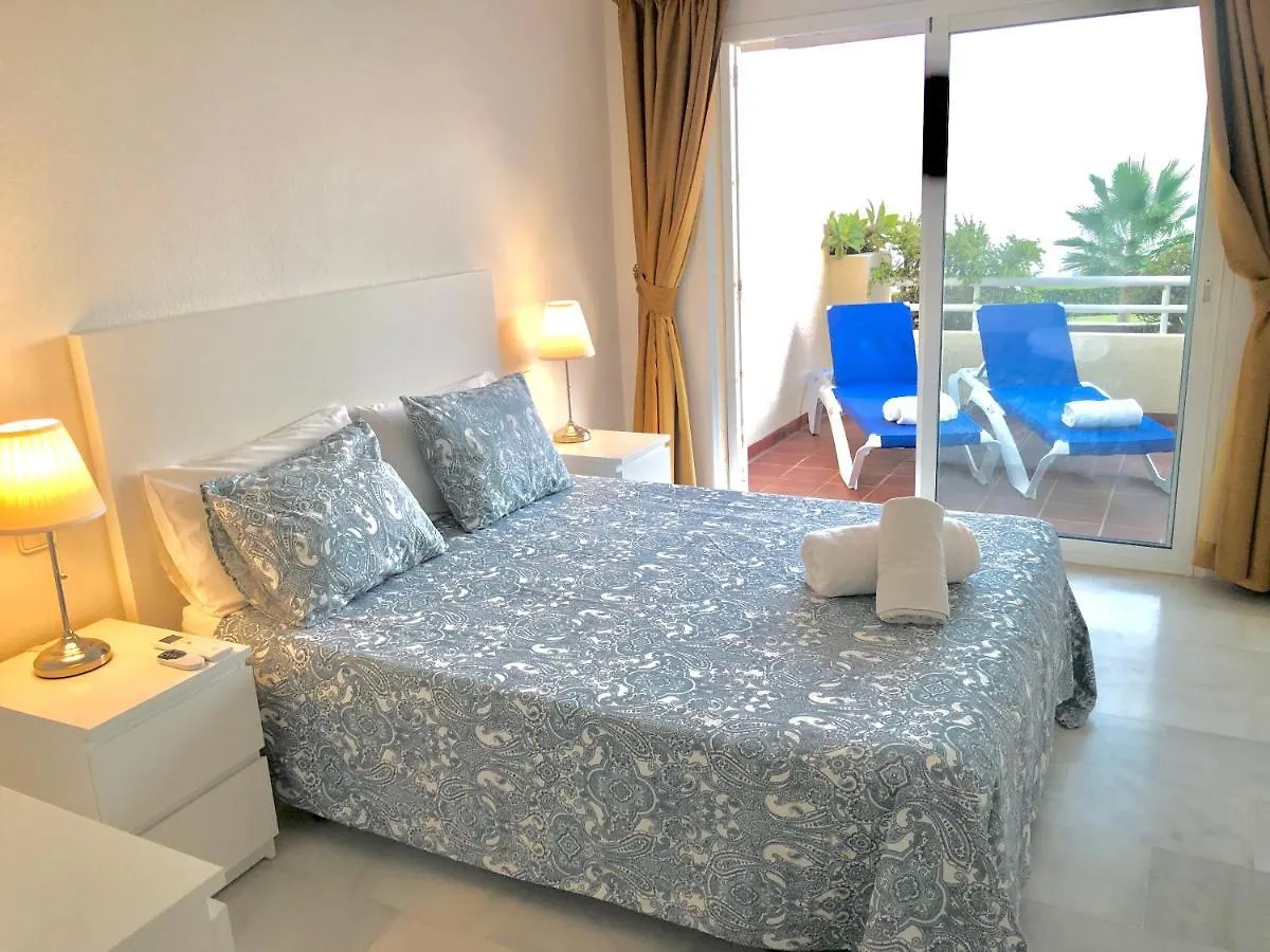 Lovely Sea Views Apartment On La Costa Del Sol El Faro